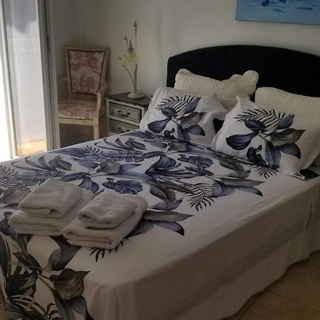 Chambre D'Hote La Petite Maison Du Puits Bollène المظهر الخارجي الصورة